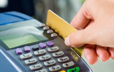 Compulsory acceptance of cards as a means of payment